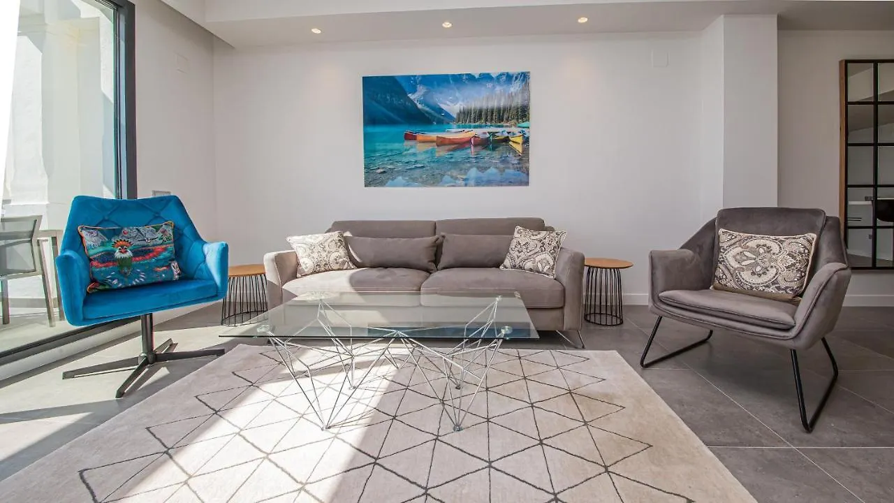 Blue Suites B5-403 Manilva